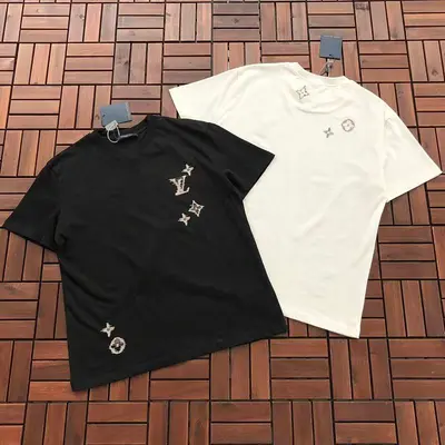 ￥~159 L🔥T-SHIRT 77060122 (im 185CM 70KG iwear size M in the photo)