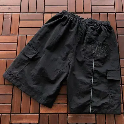 ￥~119 M🔥RT🔥A SHORTS 77060142 (im 185CM 70KG iwear size S in the photo)