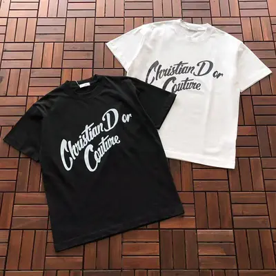 ￥~95 D🔥O🔥 T-SHIRT 77060114 (im 185CM 70KG iwear size L in the photo)