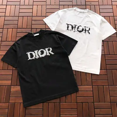 ￥~129 D🔥O🔥 T-SHIRT 77060112 (im 185CM 70KG iwear size S in the photo)