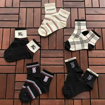 ￥ ~ 66 B🔥RB🔥RRY SOCKS 55060158