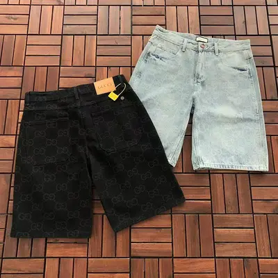 ￥~175 G🔥C🔥I SHORTS JEANS 55060272 (im 185CM 70KG iwear size L in the photo)