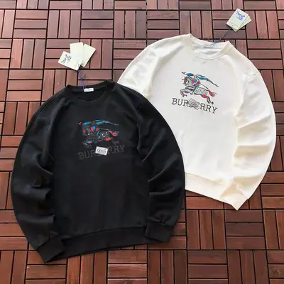 ￥~175 B🔥RB🔥RRY SWEATER 66060344 (im 185CM 80KG iwear size L in the photo)