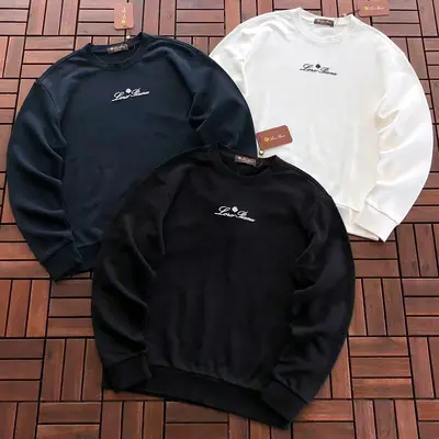 ￥~175 L🔥🔥O P🔥A🔥A SWEATER 66060318 (im 185CM 80KG iwear size L in the photo)
