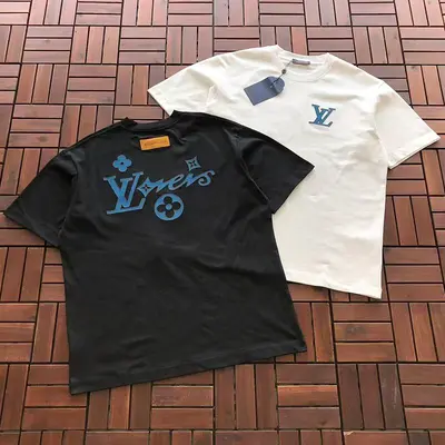 ￥~125 L🔥T-SHIRT 77060426 (im 185CM 70KG iwear size L in the photo)