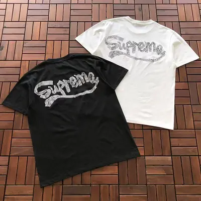 ￥~115 S🔥P🔥E🔥E T-SHIRT 77060406 (im 185CM 70KG iwear size M in the photo)
