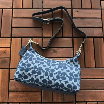 ¥~219 C🔥A🔥H BAG 66060707(长26CM*宽14CM*高9CM)