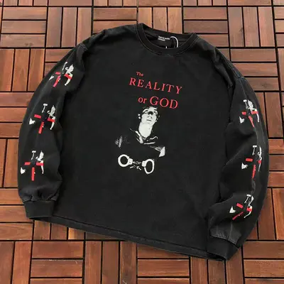￥~115 E.R.D LONG-SLEEVE 77060771 (im 185CM 70KG iwear size M in the photo)