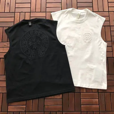 ￥~135 CH🔥OM🔥 HE🔥RTS VEST 77060908 (im 185CM 70KG iwear size M in the photo)