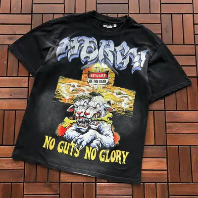 ￥~105 HELLSTAR T-SHIRT 55060858 (im 185CM 80KG iwear size S in the photo)