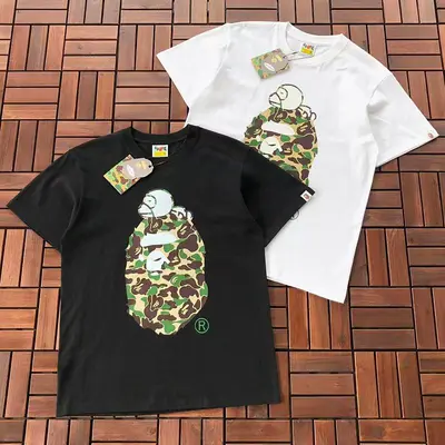 ￥ ~ 89 BAPE T-SHIRT 55061042 (im 185CM 80KG iwear size M in the photo)