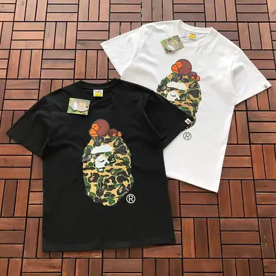 ￥ ~ 89 BAPE T-SHIRT 55060935 (im 185CM 80KG iwear size M in the photo)