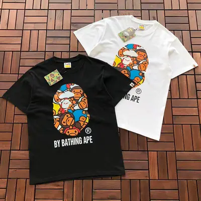 ￥ ~ 89 BAPE T-SHIRT 55060924 (im 185CM 80KG iwear size M in the photo)