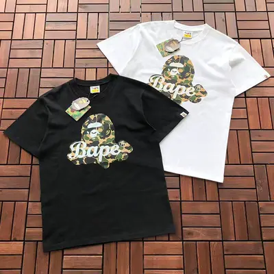 ￥ ~ 89 BAPE T-SHIRT 55060944 (im 185CM 80KG iwear size M in the photo)
