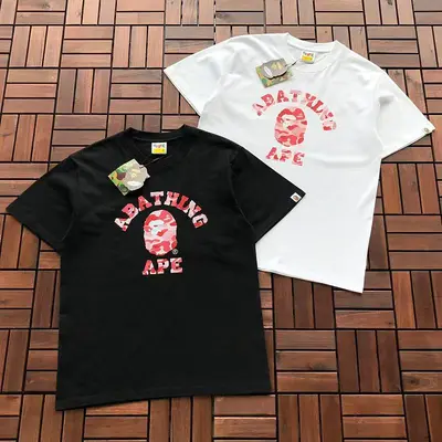 ￥ ~ 89 BAPE T-SHIRT 55060919 (im 185CM 80KG iwear size M in the photo)