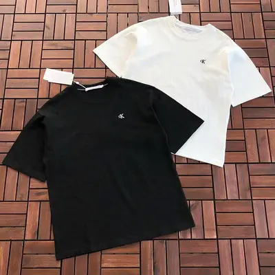 ¥135 C🔥L🔥IN K🔥E🔥N T-SHIRT 88061022 (im 185CM 80KG iwear size L in the photo)