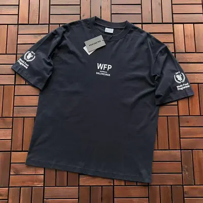￥~179 B🔥L🔥🔥🔥IA🔥A T-SHIRT 66061115 (im 185CM 80KG iwear size M in the photo)