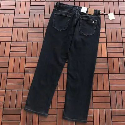 ￥ ~ 135 BR🔥N🔥L🔥O C🔥CI🔥🔥L🔥I JEANS 55061119 (im 185CM 80KG iwear size 36 in the photo)