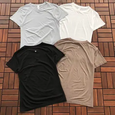 ￥115 L🔥🔥UL🔥M🔥N T-SHIRT WOMAN 88061102