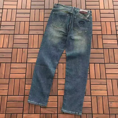 ￥~135 G🔥C🔥I JEANS 55061130 (im 185CM 80KG iwear size 32 in the photo)