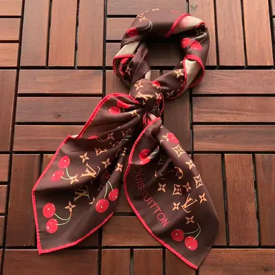 ￥ ~ 86 L🔥SCARF 55061148（长87CM*宽87CM）
