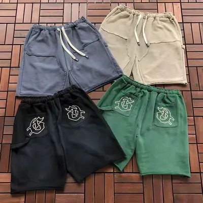￥~115 GODSPEED SHORTS 77061255 (im 185CM 80KG iwear size M in the photo)