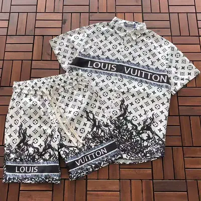 ¥~215 L🔥T-SHIRT SHIRT SHORTS 55061256 (im 185CM 70KG iwear size L in the photo)