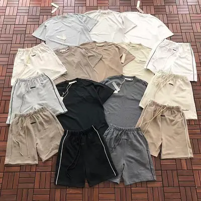 TOP¥~ 79 PANTS¥~115 FOG T-SHIRT SHORTS 77061586 (im 185CM 70KG iwear size M in the photo)