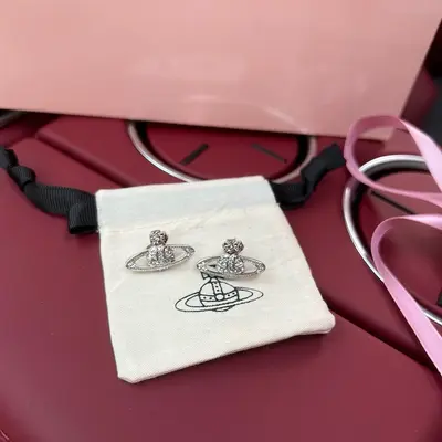 ￥ 119 VIVIENNE WESTWOOD JEWELRY 88061513