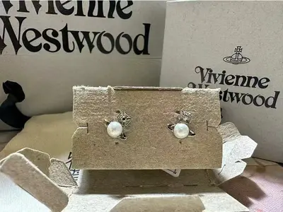 ￥ 119 VIVIENNE WESTWOOD JEWELRY 88061510