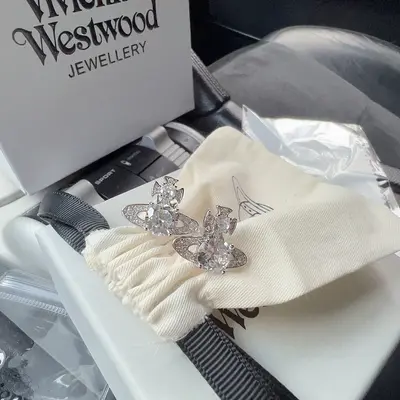 ￥ 119 VIVIENNE WESTWOOD JEWELRY 88061512