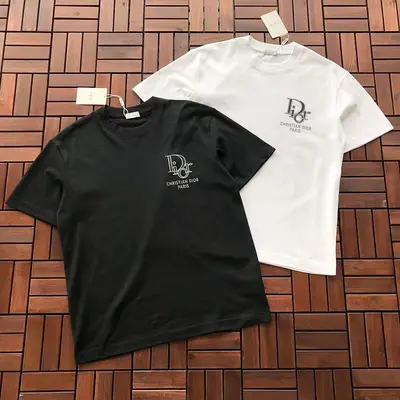 ￥~115 D🔥O🔥 T-SHIRT 55061613 (im 185CM 80KG iwear size L in the photo)