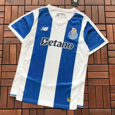 ¥ ~ 66 FOOTBALL T-SHIRT 55061622 (im 185CM 80KG iwear size M in the photo)
