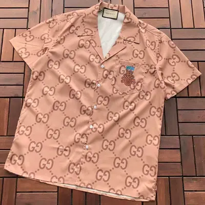 ￥~99 G🔥C🔥I T-SHIRT SHIRT 77061717 (im 185CM 70KG iwear size L in the photo)