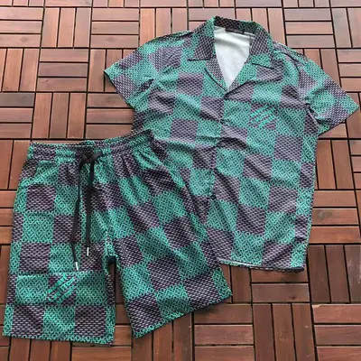TOP￥~ 99 PANTS ￥~99 L🔥T-SHIRT SHIRT SHORTS 77061802 (im 185CM 70KG iwear size L in the photo)
