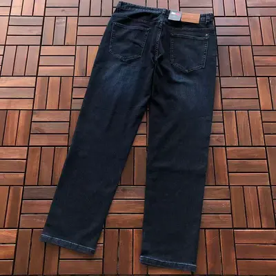 ￥~135 T🔥🔥🔥 H🔥🔥🔥R JEANS 55062151 (im 180CM 68KG iwear size 34 in the photo)
