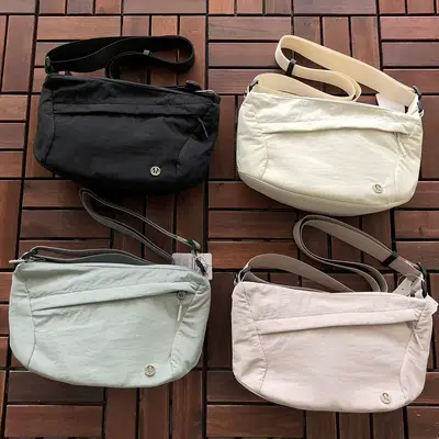￥~129 L🔥🔥UL🔥M🔥N BAG 66062241（长30CM*宽18CM*高9CM）