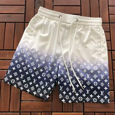 ￥~109 L🔥SHORTS 55062215 (im 180CM 68KG iwear size M in the photo)