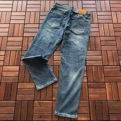 ￥~249 L🔥JEANS 66062245 (im 180CM 68KG iwear size 32 in the photo)