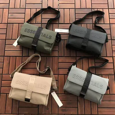 ￥~95 FOG BAG 77062357（长27CM*宽19CM*高6CM）