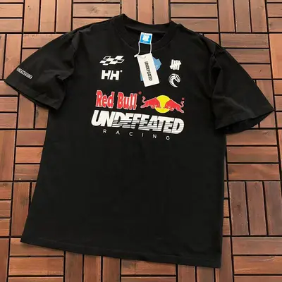 ￥99 UNDEFEATED T-SHIRT 88062407 (im 185CM 80KG iwear size M in the photo)