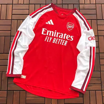 ￥~95 FOOTBALL LONG-SLEEVE 55062546 (im 180CM 68KG iwear size 2XL in the photo)
