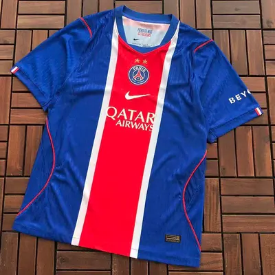 ￥~85 FOOTBALL T-SHIRT 55062525 (im 180CM 68KG iwear size L in the photo)