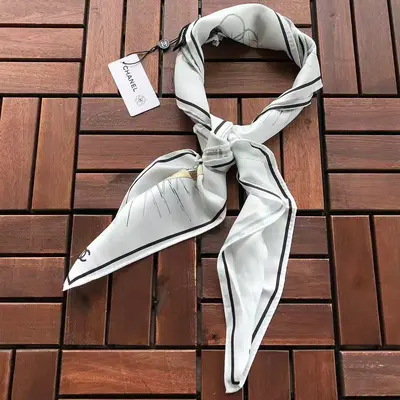 ￥~66 C🔥A🔥E🔥SCARF 55062893（长86CM*宽86CM）
