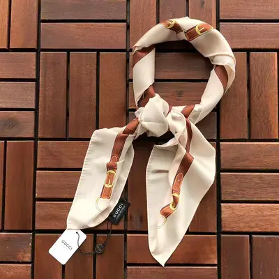 ￥~66 G🔥C🔥I SCARF 55062894（长86CM*宽86CM）