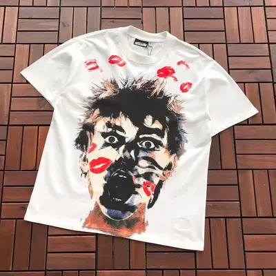 ¥ ~ 95 HELLSTAR T-SHIRT 55062845 (im 185CM 70KG iwear size S in the photo)