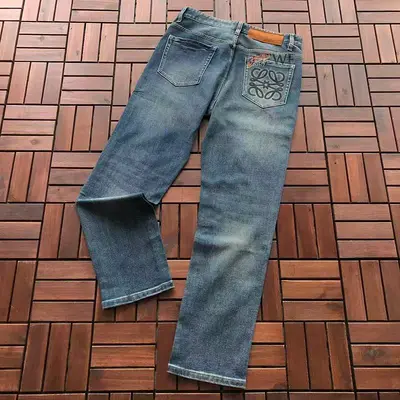 ¥~135 L🔥E🔥🔥JEANS 55062854 (im 185CM 70KG iwear size 31 in the photo)