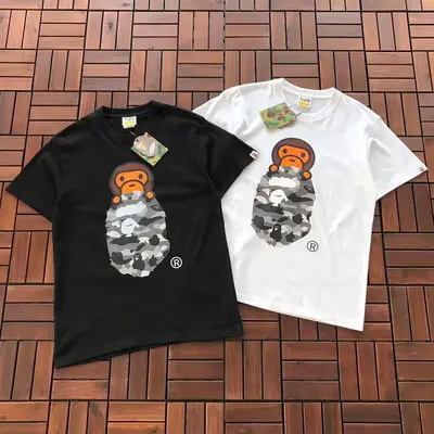 ¥~79 BAPE T-SHIRT 77063032 (im 185CM 70KG iwear size M in the photo)