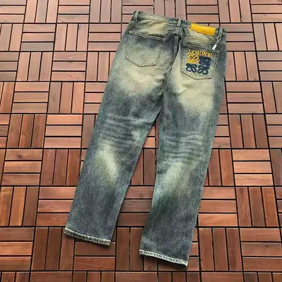 ¥~175 L🔥E🔥🔥JEANS 66063012 (im 180CM 68KG iwear size 34 in the photo)