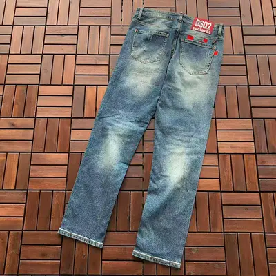 ¥~175 D🔥Q🔥🔥R🔥D2 JEANS 66063014 (im 180CM 68KG iwear size 33 in the photo)